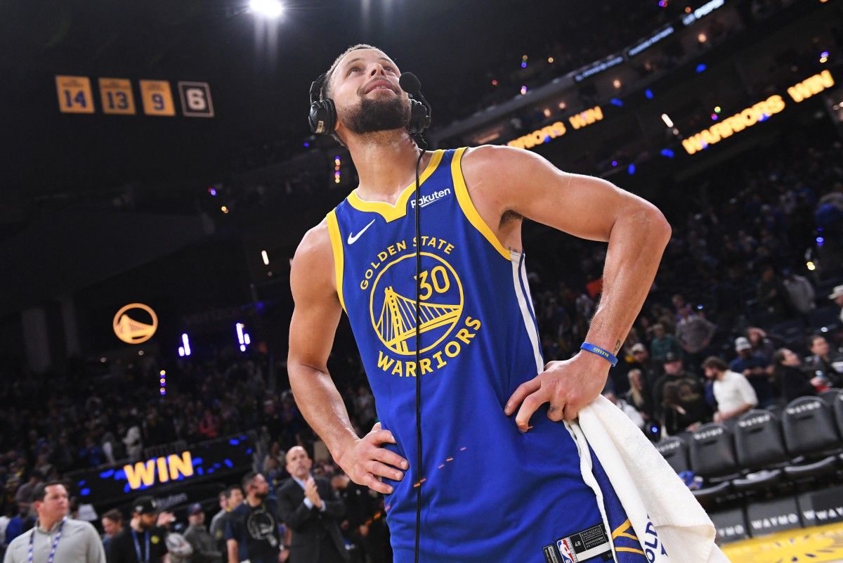 NBA: Curry leads Warriors over 'suffering' T'Wolves, Raptors silence Thunder | ABS-CBN Sports